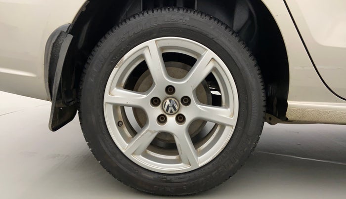 2013 Volkswagen Vento HIGHLINE DIESEL, Diesel, Manual, 74,296 km, Right Rear Wheel