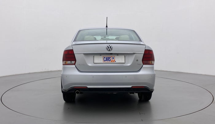 2022 Volkswagen Vento HIGHLINE PLUS 1.0 TSI AT, Petrol, Automatic, 4,988 km, Back/Rear