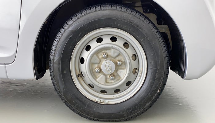 2015 Hyundai Eon D LITE PLUS, Petrol, Manual, 49,989 km, Right Front Wheel