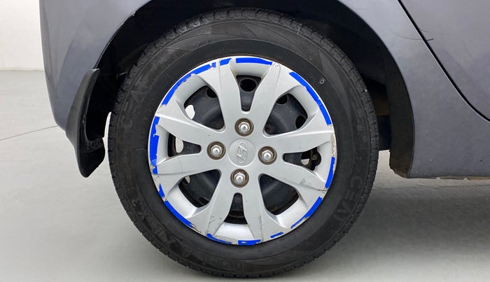 2015 Hyundai Eon MAGNA PLUS, Petrol, Manual, 79,610 km, Right Rear Wheel