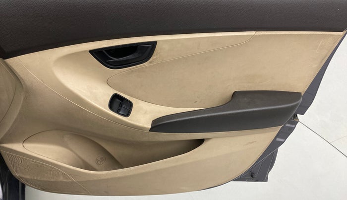 2015 Hyundai Eon MAGNA PLUS, Petrol, Manual, 79,610 km, Driver Side Door Panels Control