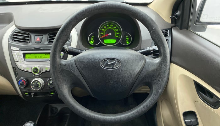 2015 Hyundai Eon MAGNA PLUS, Petrol, Manual, 79,610 km, Steering Wheel Close Up