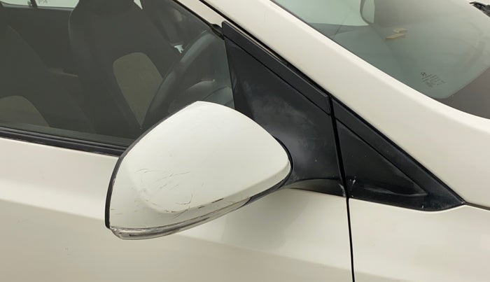 2014 Hyundai Grand i10 SPORTZ 1.2 KAPPA VTVT, Petrol, Manual, 79,740 km, Right rear-view mirror - Slight misalignment