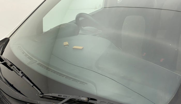 2014 Hyundai Grand i10 SPORTZ 1.2 KAPPA VTVT, Petrol, Manual, 79,740 km, Front windshield - Minor spot on windshield