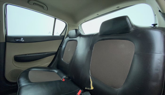 2012 Hyundai i20 MAGNA 1.2 VTVT, Petrol, Manual, 35,383 km, Right Side Rear Door Cabin