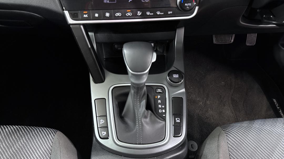 2021 Kia Seltos Sport (FWD), Automatic, 16561 km, Gear Lever 