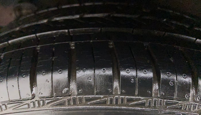 2014 Hyundai Grand i10 ASTA 1.2 VTVT, Petrol, Manual, 21,061 km, Right Rear Tyre Tread