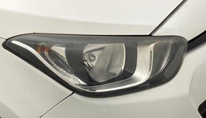 2012 Hyundai i20 SPORTZ 1.2, CNG, Manual, 1,08,440 km, Right headlight - Faded