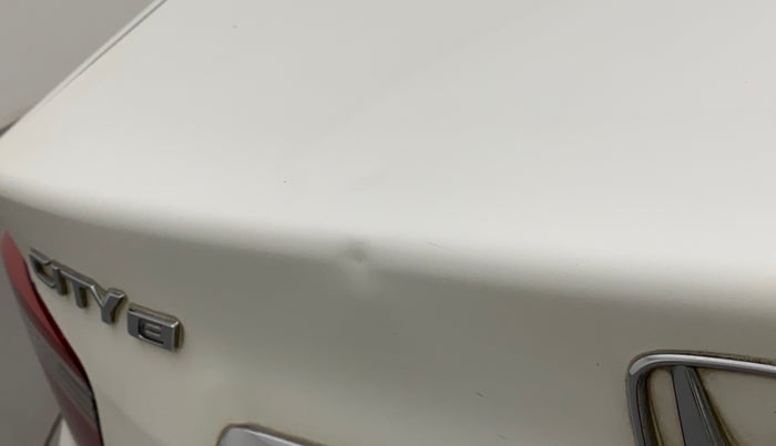 2012 Honda City 1.5L I-VTEC E MT, Petrol, Manual, 95,818 km, Dicky (Boot door) - Slightly dented