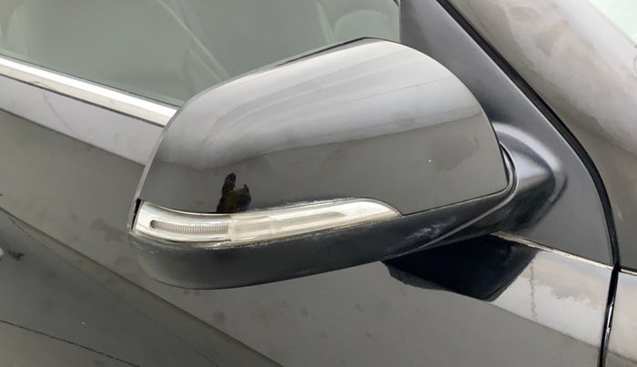 2017 Hyundai Creta SX PLUS AT 1.6 PETROL, Petrol, Automatic, 72,547 km, Right rear-view mirror - Cover has minor damage
