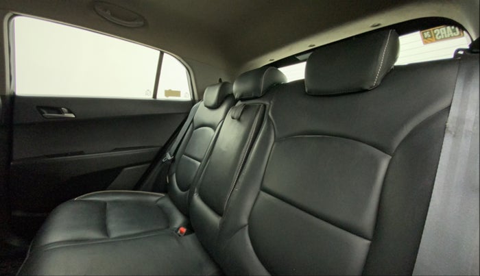 2017 Hyundai Creta SX PLUS AT 1.6 PETROL, Petrol, Automatic, 72,547 km, Right Side Rear Door Cabin