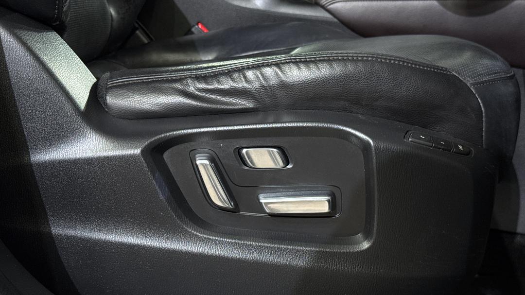 2017 Mazda CX-9 Gt (FWD), Automatic, 108707 km, Drivers Side Adjustment Panel