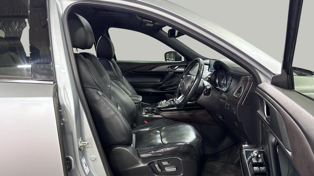2017 Mazda CX-9 Gt (FWD), Automatic, 108707 km, Right Side Front Door Cabin View
