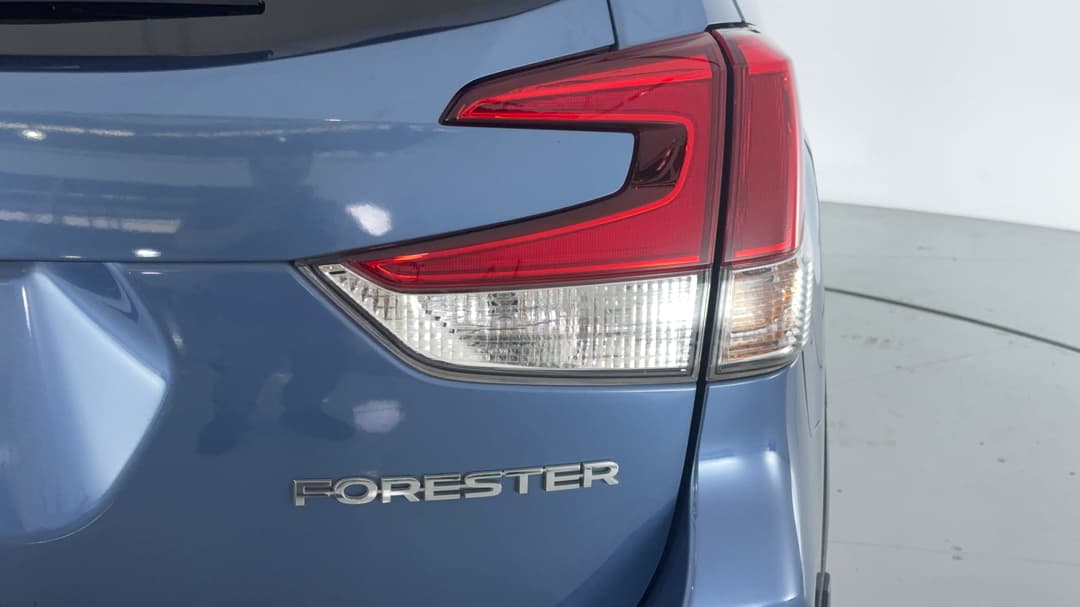 2021 Subaru Forester 2.5i (AWD), Automatic, 116989 km, Badge (Boot Right Side)