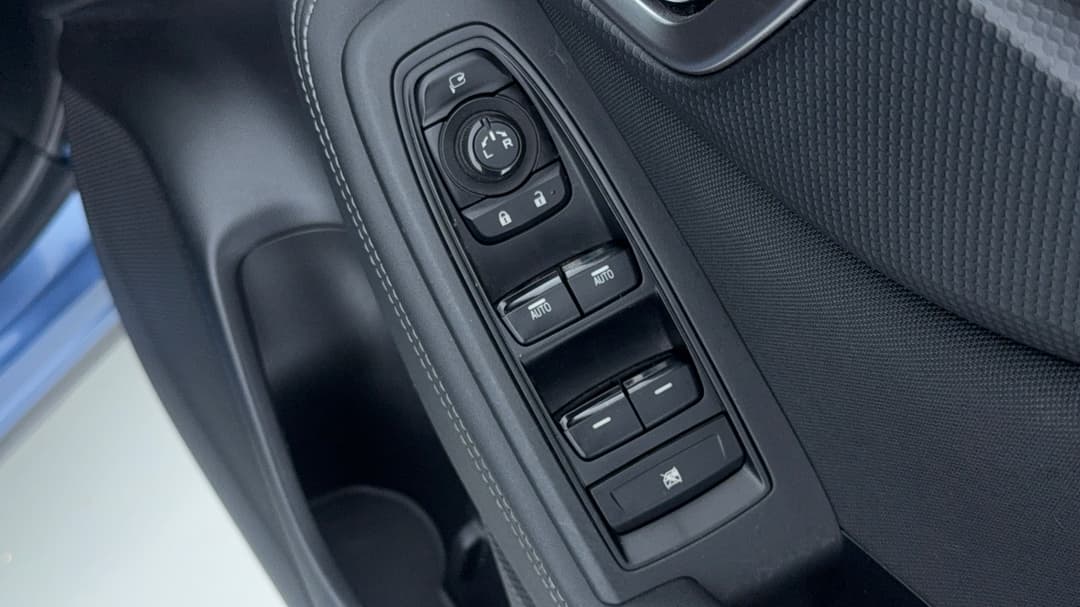 2021 Subaru Forester 2.5i (AWD), Automatic, 116989 km, Drivers Side Door Panel Controls