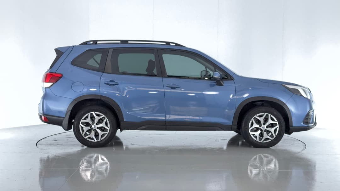 2021 Subaru Forester 2.5i (AWD), Automatic, 116989 km, Right Side View