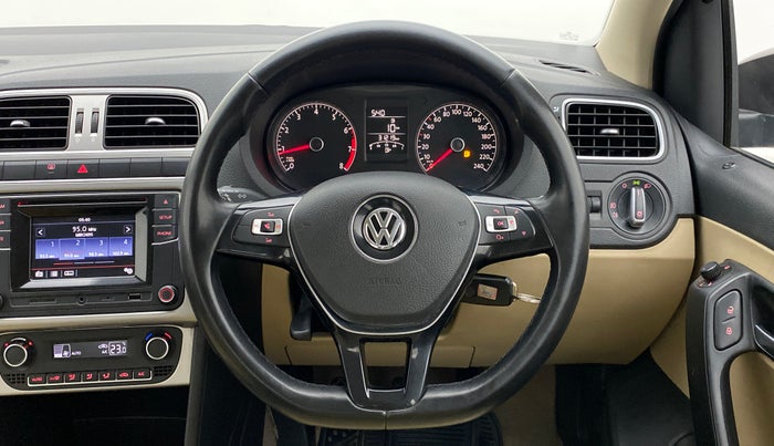 2016 Volkswagen Ameo HIGHLINE 1.2, Petrol, Manual, 31,344 km, Steering Wheel Close Up