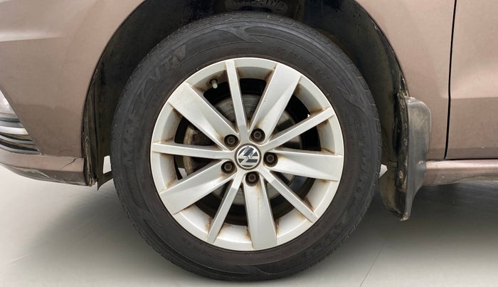 2016 Volkswagen Ameo HIGHLINE 1.2, Petrol, Manual, 31,344 km, Left Front Wheel