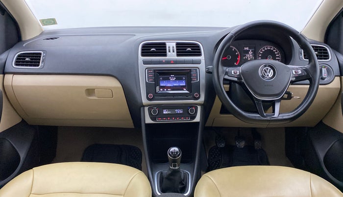 2016 Volkswagen Ameo HIGHLINE 1.2, Petrol, Manual, 31,344 km, Dashboard
