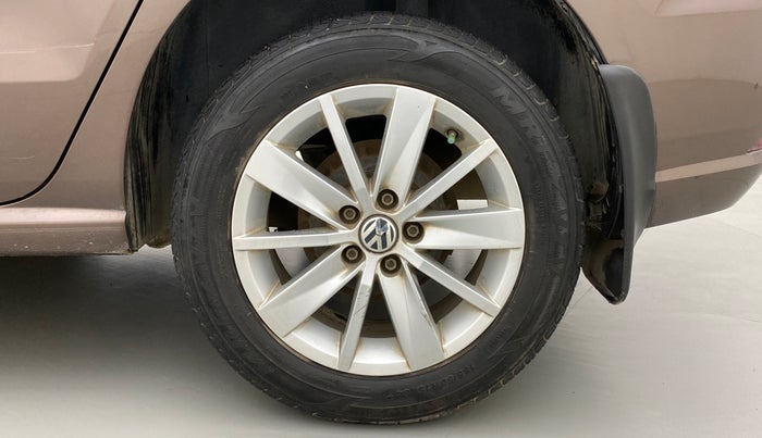 2016 Volkswagen Ameo HIGHLINE 1.2, Petrol, Manual, 31,344 km, Left Rear Wheel