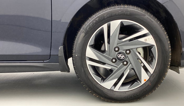 2021 Hyundai NEW I20 ASTA (O) 1.2 MT, Petrol, Manual, 7,643 km, Right Front Wheel