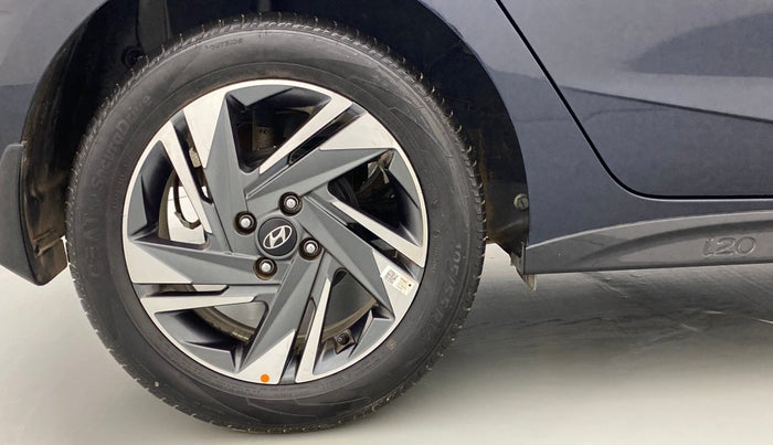 2021 Hyundai NEW I20 ASTA (O) 1.2 MT, Petrol, Manual, 7,643 km, Right Rear Wheel