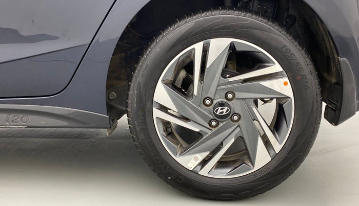 2021 Hyundai NEW I20 ASTA (O) 1.2 MT, Petrol, Manual, 7,643 km, Left Rear Wheel