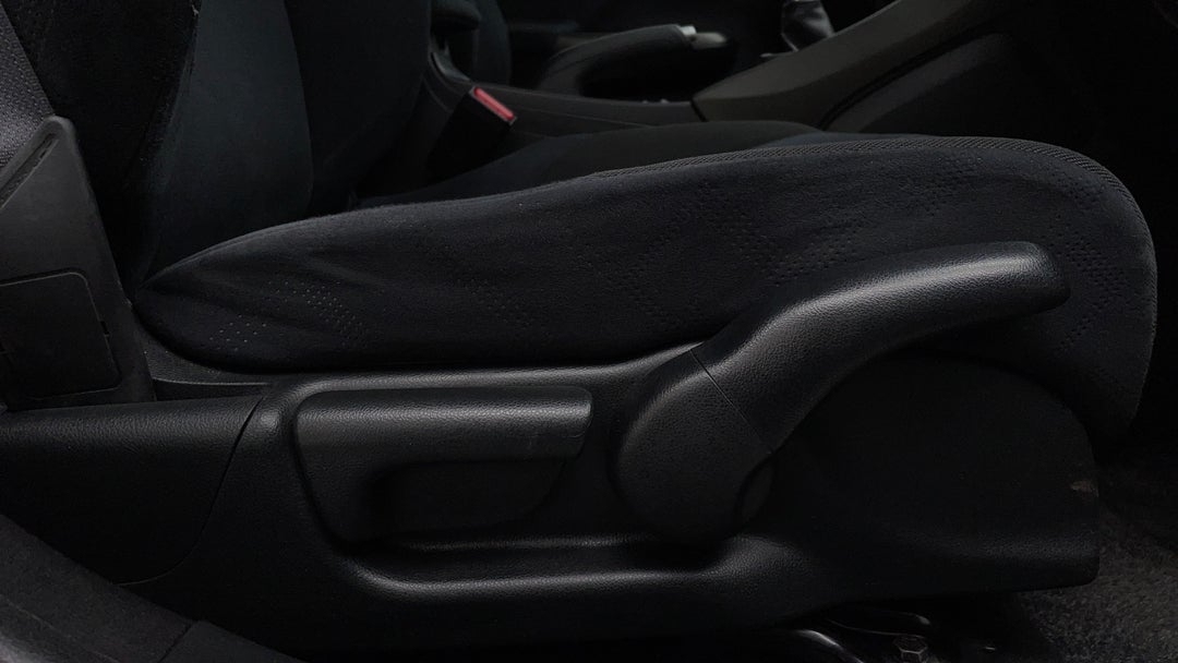 2013 Honda Civic Vti-s, Manual, 91593 km, Drivers Side Adjustment Panel