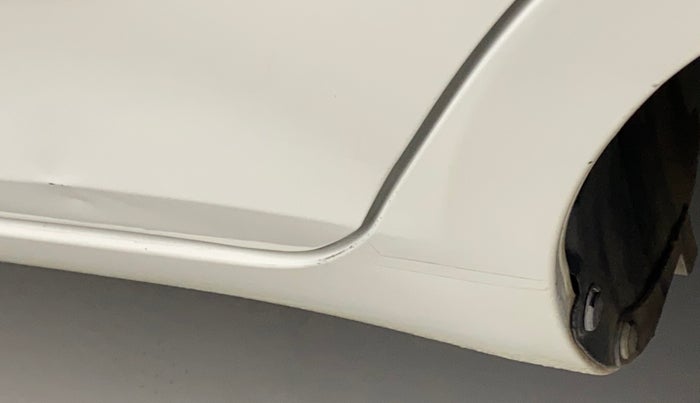 2015 Maruti Swift Dzire ZDI, Diesel, Manual, 39,142 km, Left quarter panel - Minor scratches