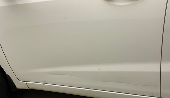 2018 Hyundai Xcent S 1.2, CNG, Manual, 94,803 km, Front passenger door - Minor scratches