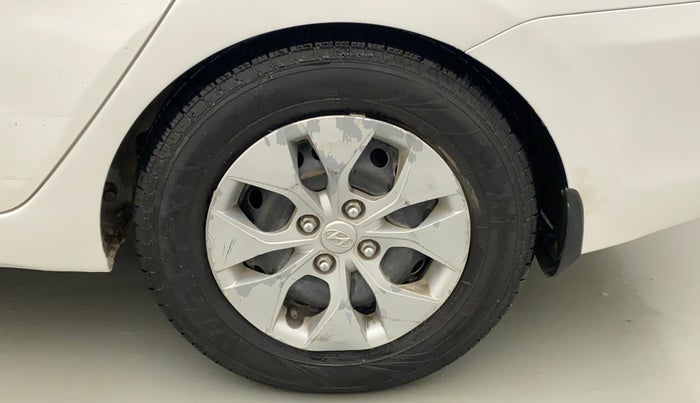 2018 Hyundai Xcent S 1.2, CNG, Manual, 94,803 km, Left rear tyre - Tyre dimensions are different from each other