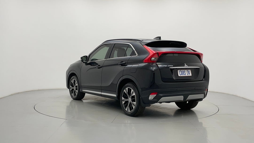 Left Back Diagonal (45- Degree) View