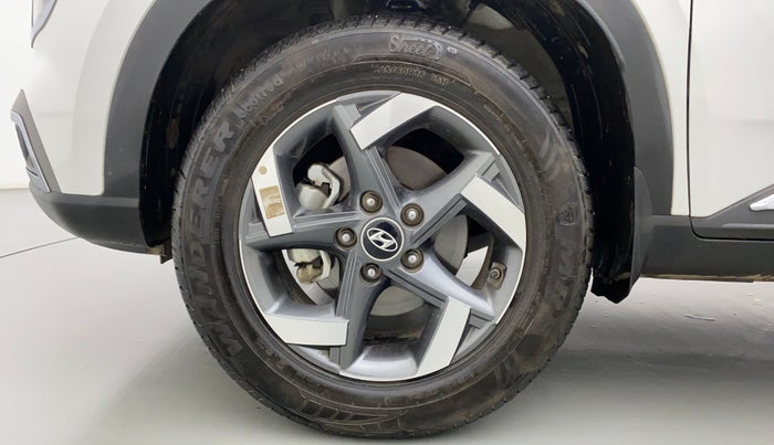 2021 Hyundai VENUE 1.0L Turbo GDI SX(O) MT, Petrol, Manual, 9,703 km, Left Front Wheel