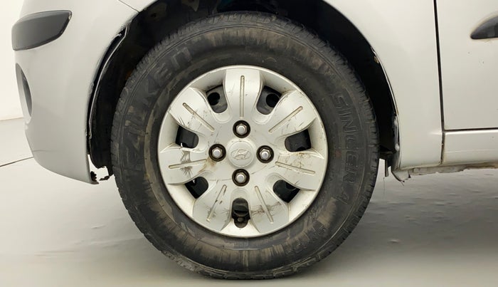 2010 Hyundai i10 MAGNA 1.2, Petrol, Manual, 1,11,237 km, Left Front Wheel