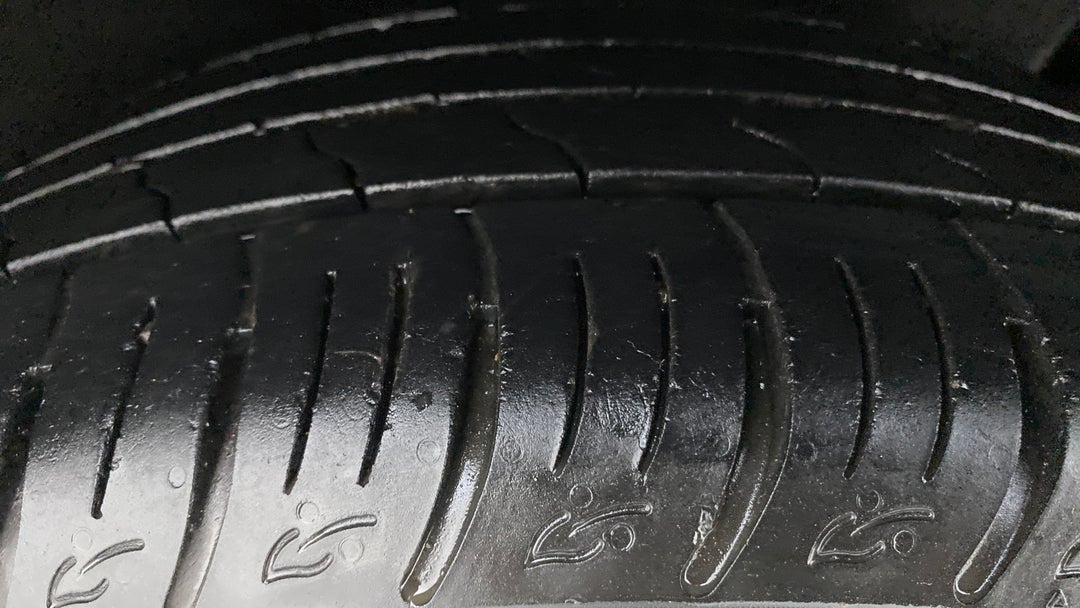 Left Rear Tyre Tread