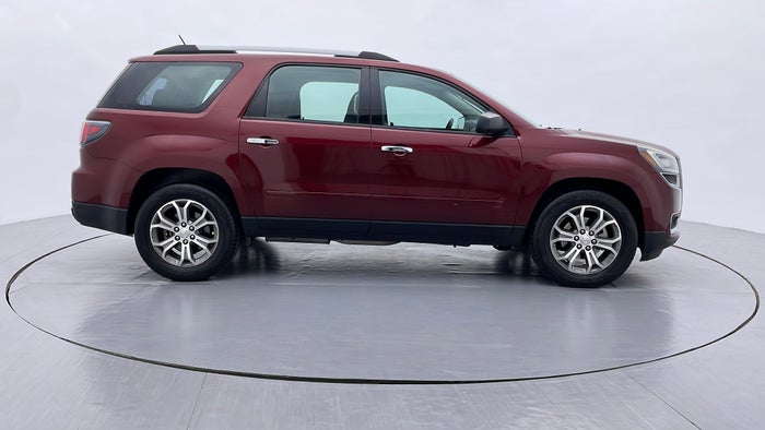 GMC ACADIA-Right Side View