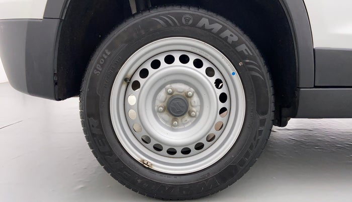 2018 Maruti Vitara Brezza LDI, Diesel, Manual, 24,494 km, Right Rear Wheel