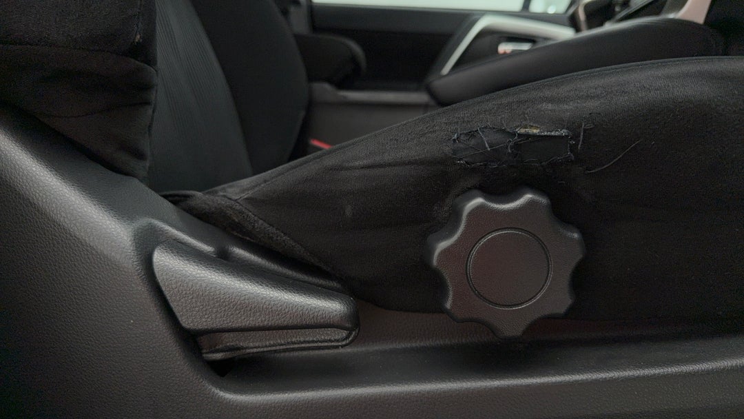 2020 Mitsubishi Pajero Sport Gls (4x4) 7 Seat, Automatic, 108452 km, Drivers Side Adjustment Panel