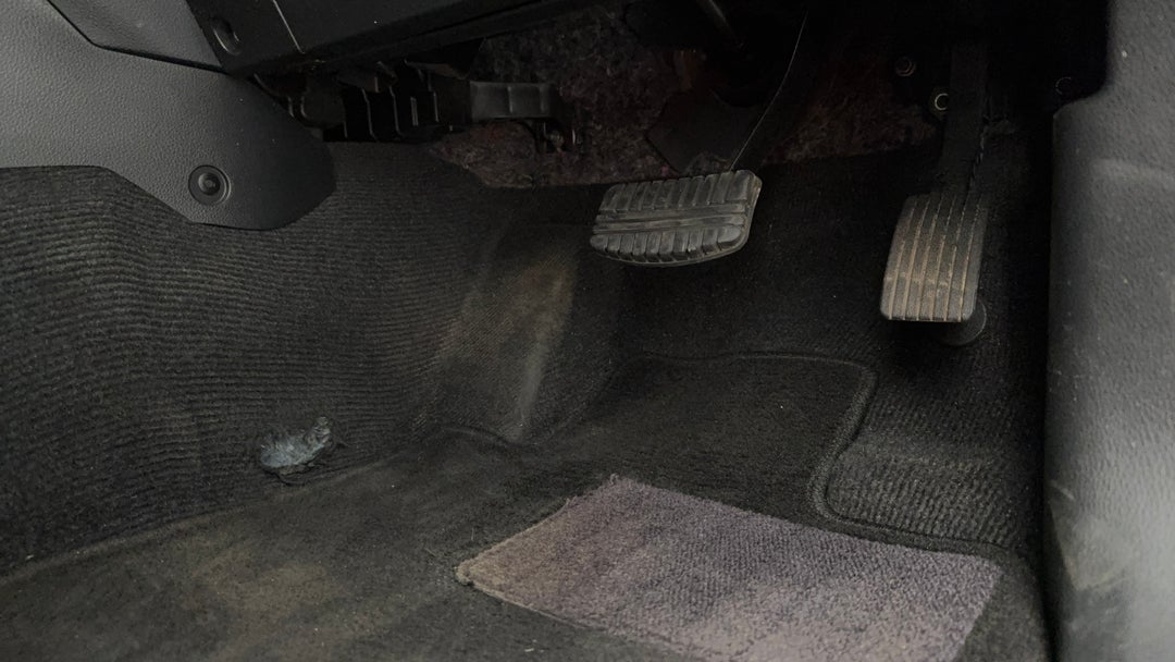 2020 Mitsubishi Pajero Sport Gls (4x4) 7 Seat, Automatic, 108452 km, Pedals and Footmat