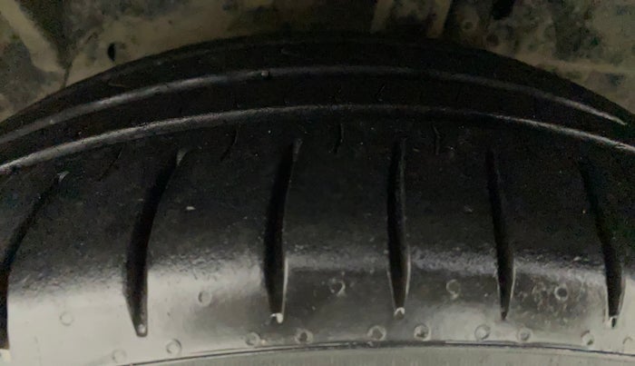 2018 Ford FREESTYLE TITANIUM 1.2 PETROL, Petrol, Manual, 59,676 km, Left Front Tyre Tread