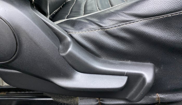 2017 Maruti Baleno DELTA 1.2 K12, Petrol, Manual, 47,178 km, Driver Side Adjustment Panel