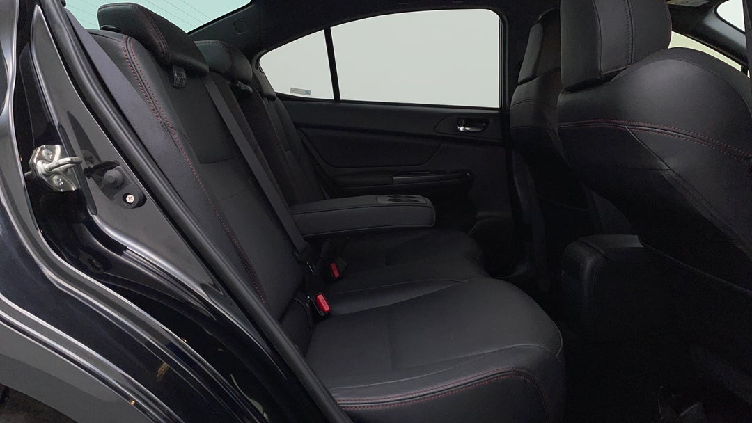 2018 Subaru WRX Premium (awd), Manual, 99062 km, Right Side Rear Door Cabin View