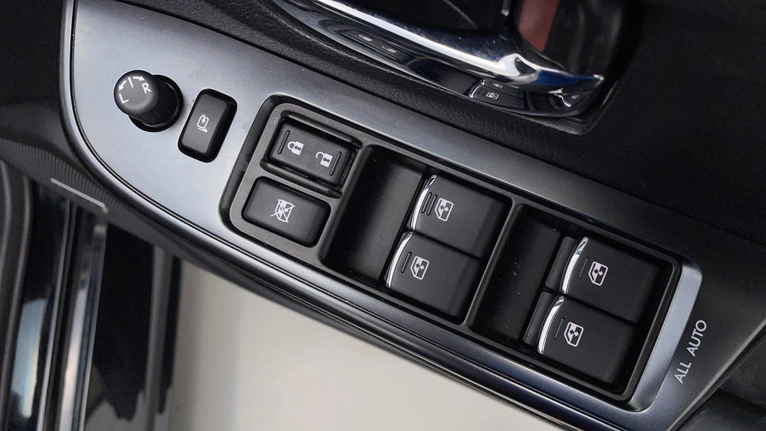 2018 Subaru WRX Premium (awd), Manual, 99062 km, Drivers Side Door Panel Controls