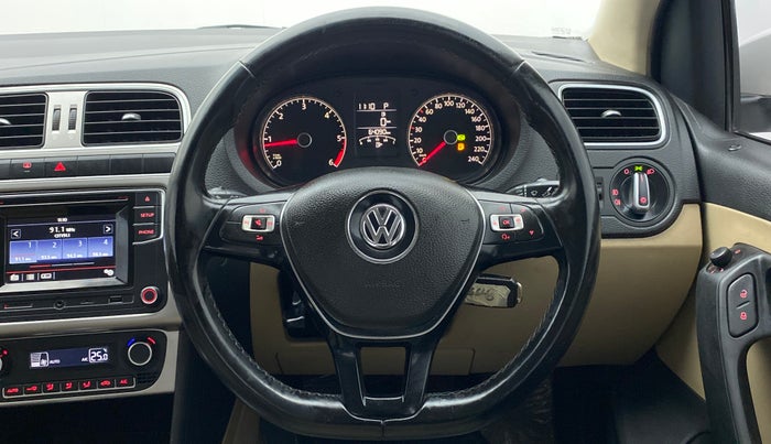 2017 Volkswagen Ameo HIGHLINE DSG 1.5 DIESEL , Diesel, Automatic, 64,089 km, Steering Wheel Close Up