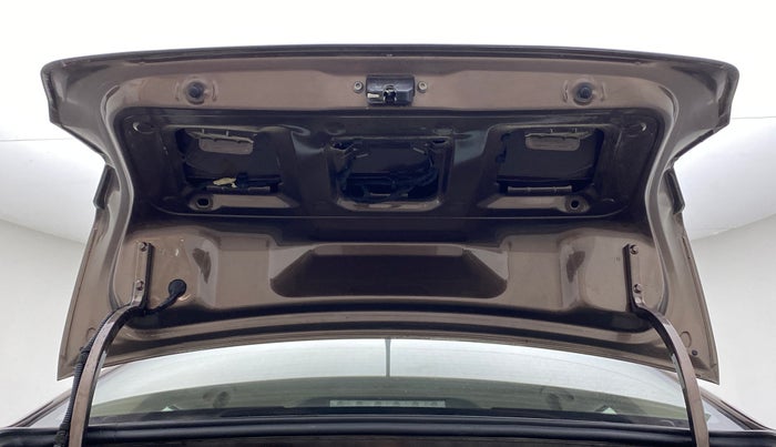 2017 Volkswagen Ameo HIGHLINE1.5L, Diesel, Manual, 82,864 km, Boot Door Open