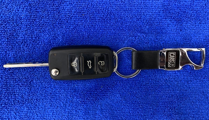 2017 Volkswagen Ameo HIGHLINE1.5L, Diesel, Manual, 82,864 km, Key Close Up
