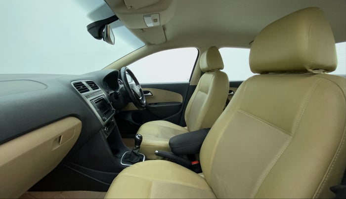 2017 Volkswagen Ameo HIGHLINE1.5L, Diesel, Manual, 82,864 km, Right Side Front Door Cabin