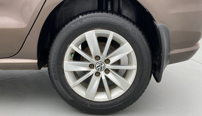 2017 Volkswagen Ameo HIGHLINE1.5L, Diesel, Manual, 82,864 km, Left Rear Wheel