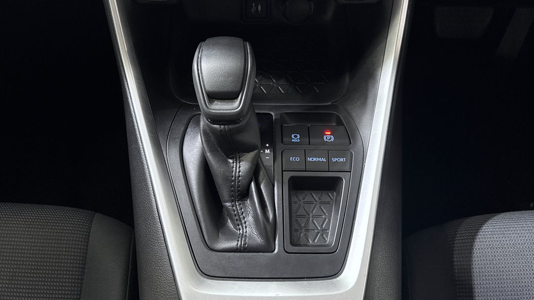 2019 Toyota RAV4 Gx (2WD), Automatic, 111024 km, Gear Lever 