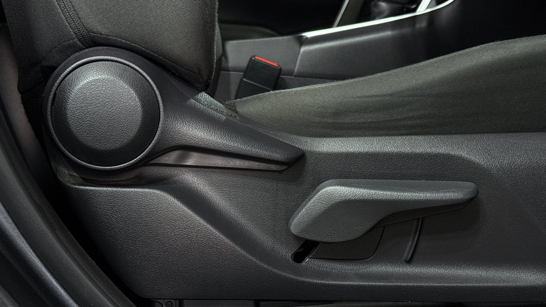 2019 Toyota RAV4 Gx (2WD), Automatic, 111024 km, Drivers Side Adjustment Panel